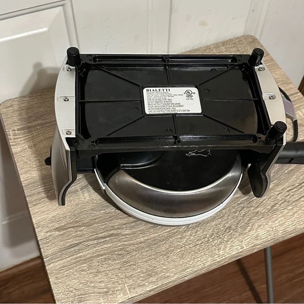 Bialetti Rotating Belgian‎ Waffle Iron Maker TSK-2901BW Works!